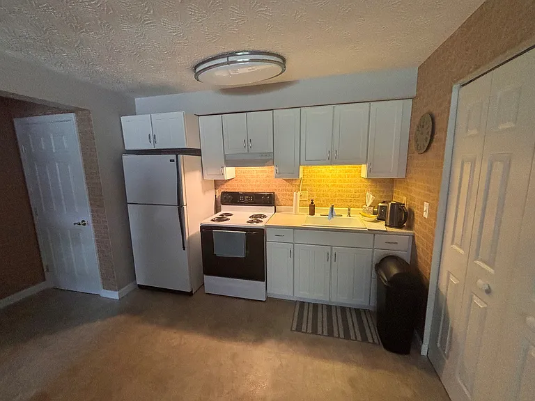 26 Ernest Ave #1 — Photo 2