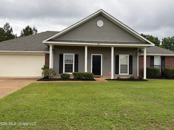 517 Roxbury Pl, Florence, MS 39073