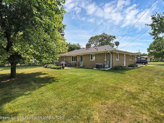 5th image of 1601 Wellington Rd