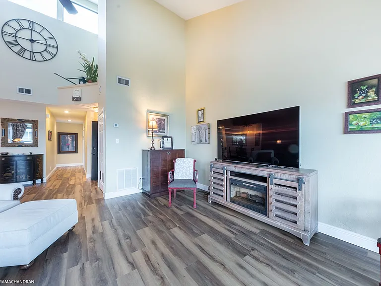 1801 Jamaica Way #331 — Photo 46