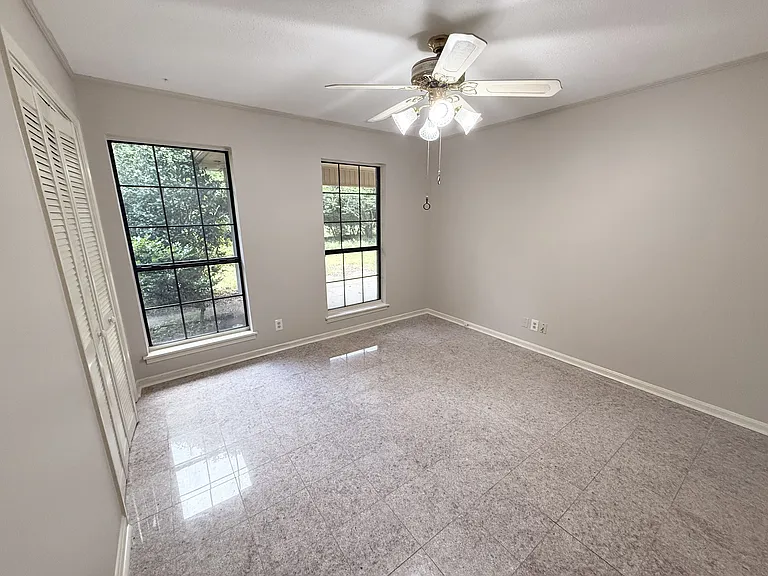 2612 Woodland Rd — Photo 12