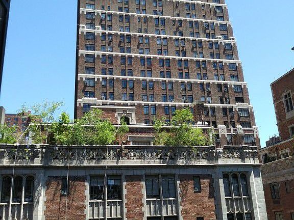 4th image of 314 E 41st St APT 1001B