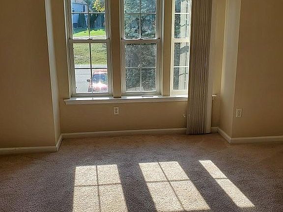 2nd image of 246 Turnberry Vlg