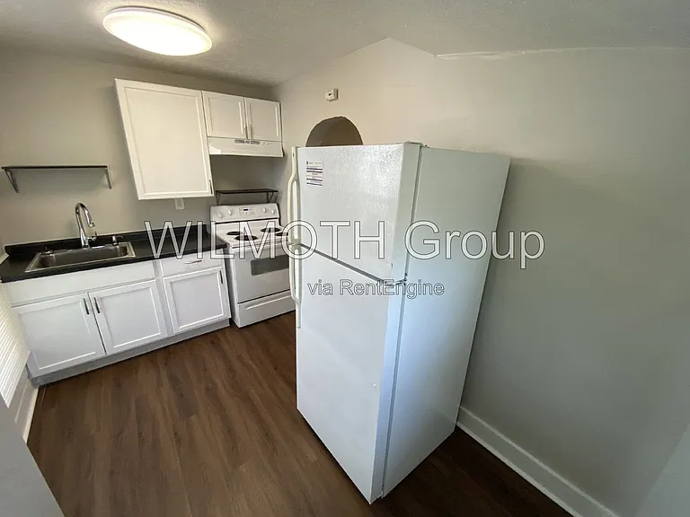 678 S 13th St — Photo 4