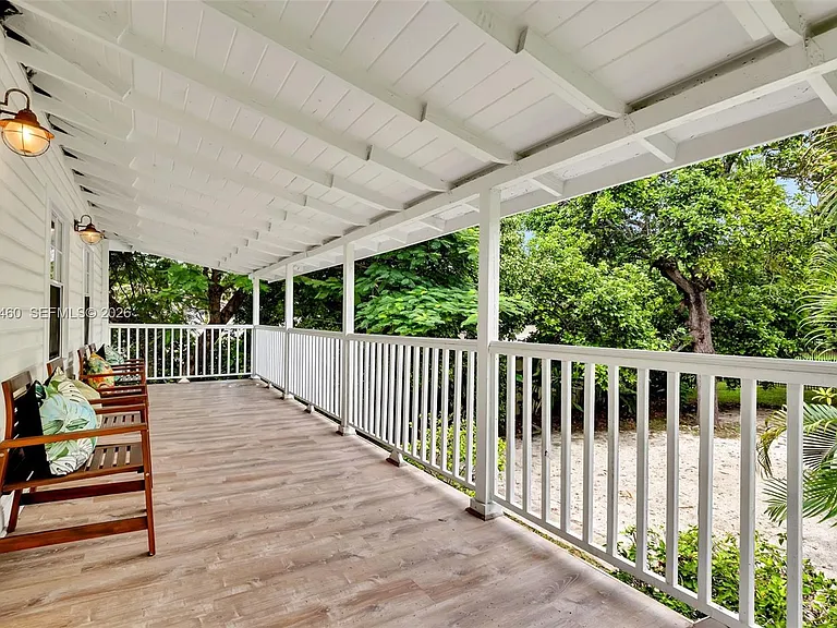 1826 NW South River Dr — Photo 41