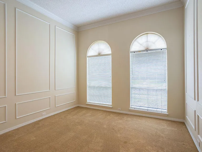 1304 Pagewynne Dr — Photo 25
