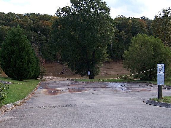 Private boat ramp/parking