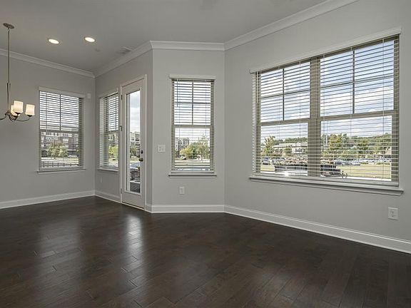 2nd image of 1073 Kirkland Cir SE