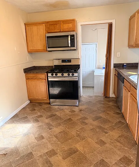 34295 Glover St — Photo 7