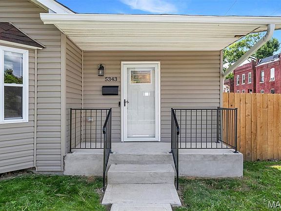 3rd image of 5343 Conde St