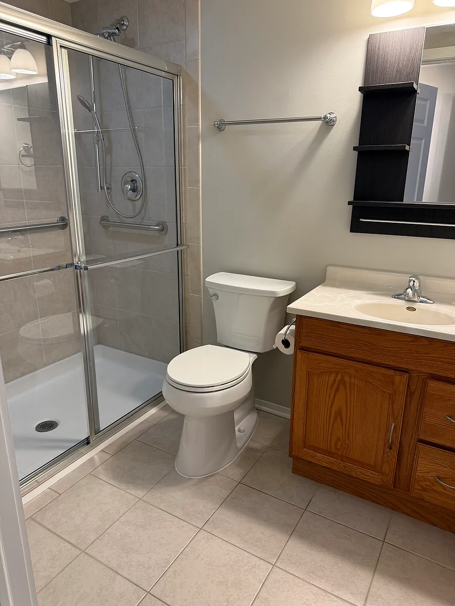 Building Photo - 6340 Americana Dr #1102