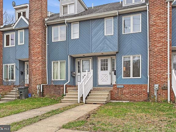 3rd image of 7332 Devon St