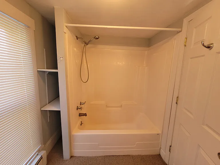 1614 N Main St #4 — Photo 13