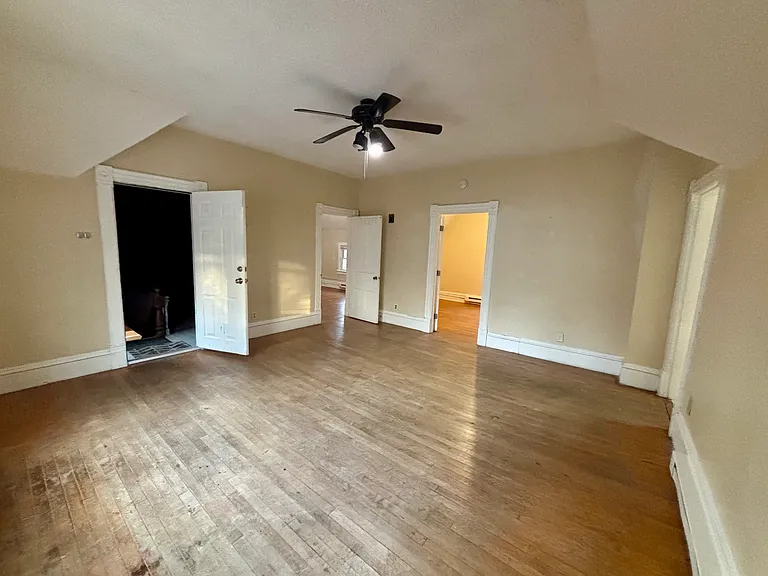 320 Augusta Ave SE #2 — Photo 7