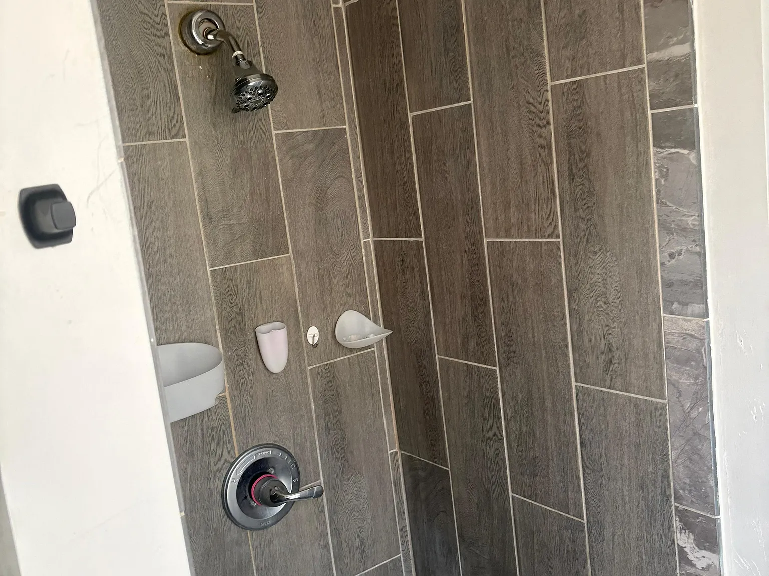 12-16 Rosz Pl — Photo 2