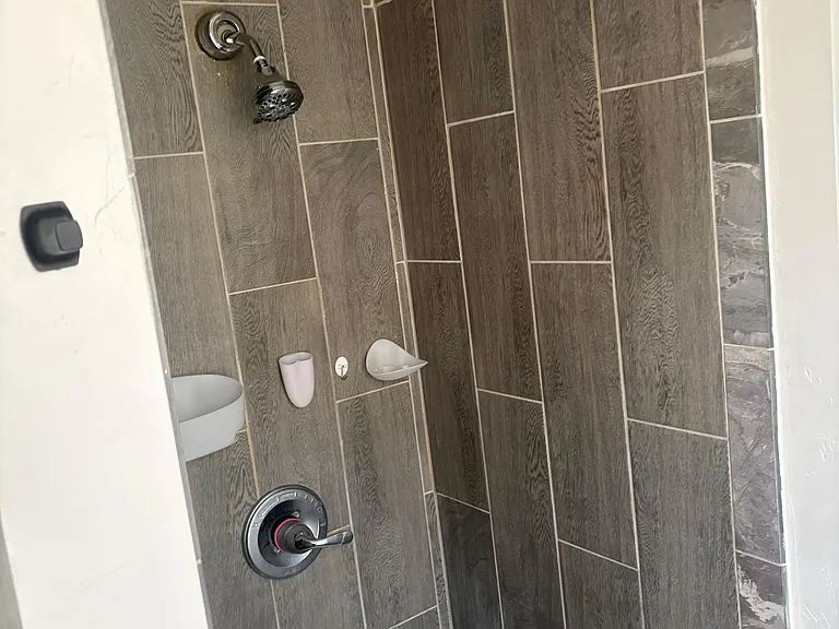 12-16 Rosz Pl #12-2 — Photo 3