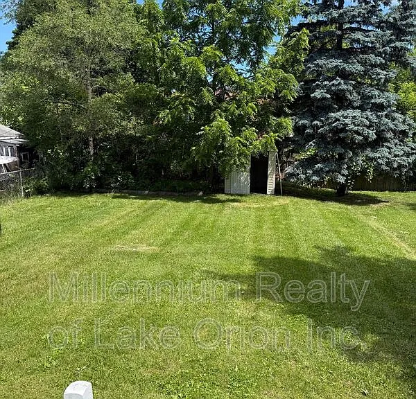 57 E Beverly Ave — Photo 16