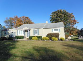 1090 Burden Lake Rd, Averill Park, NY 12018