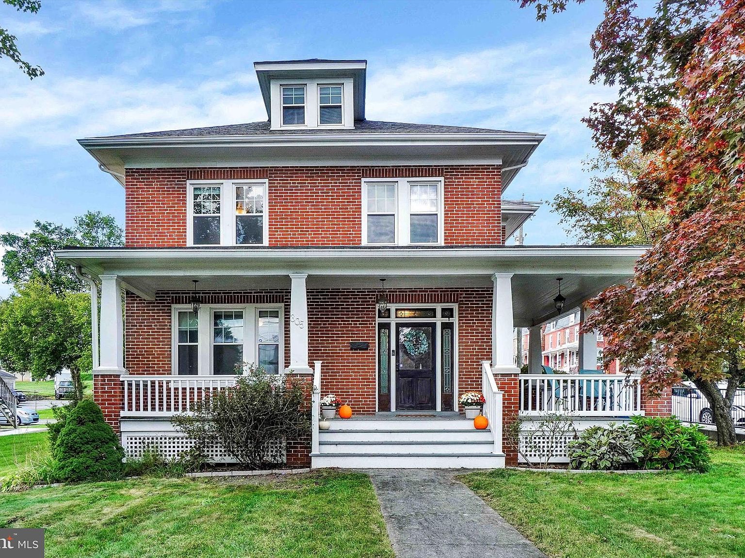 305 W Market St, Hallam, PA 17406 | Zillow