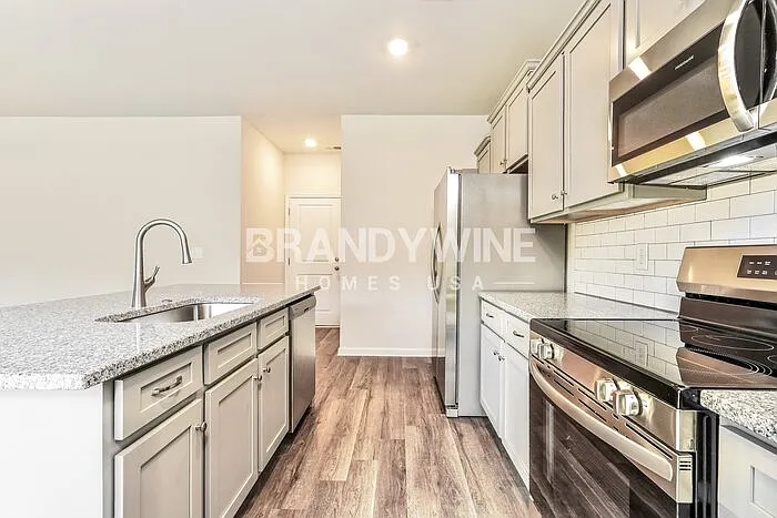693 Patmore Dr — Photo 9