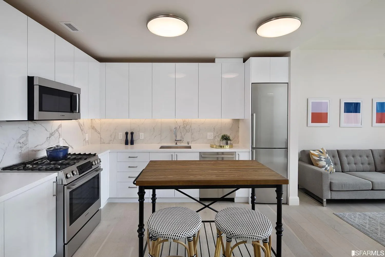 588 Minna St #706 photo 1