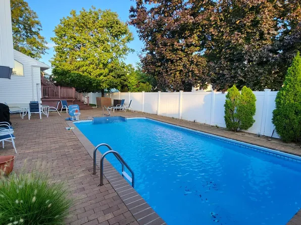 2470 Cove Court, Bellmore, NY 11710
