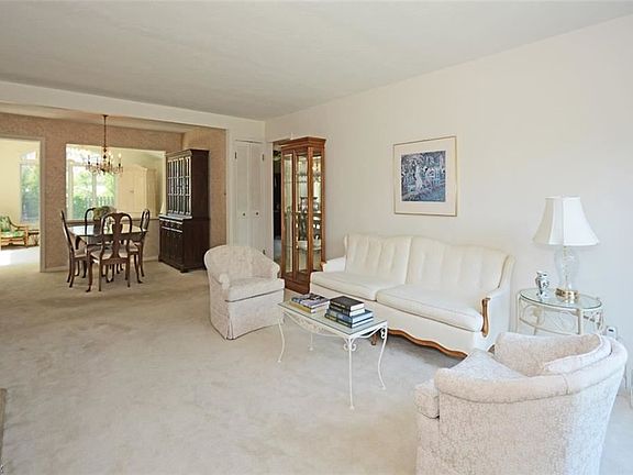 5th image of 19355 Beach Cliff Blvd