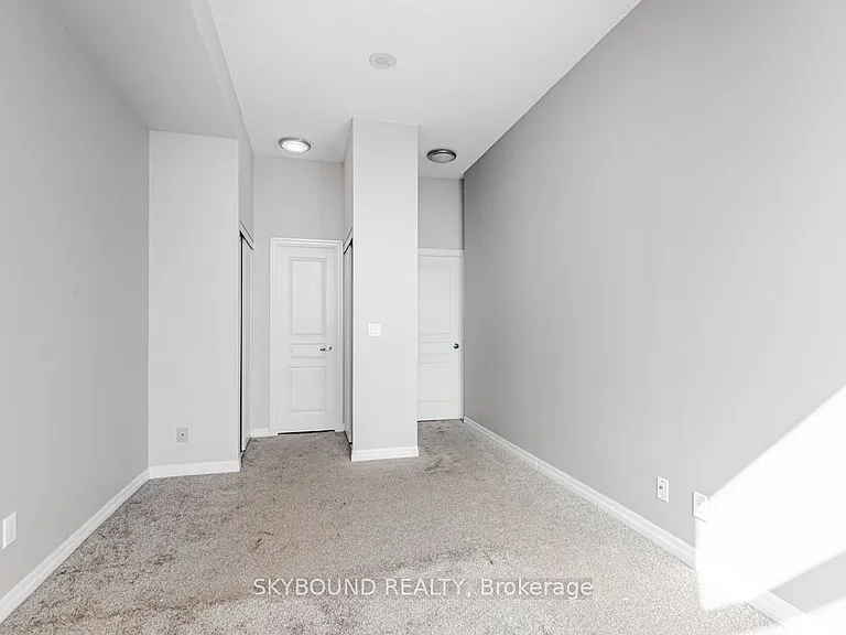220 Burnhamthorpe Rd W #3202 — Photo 15