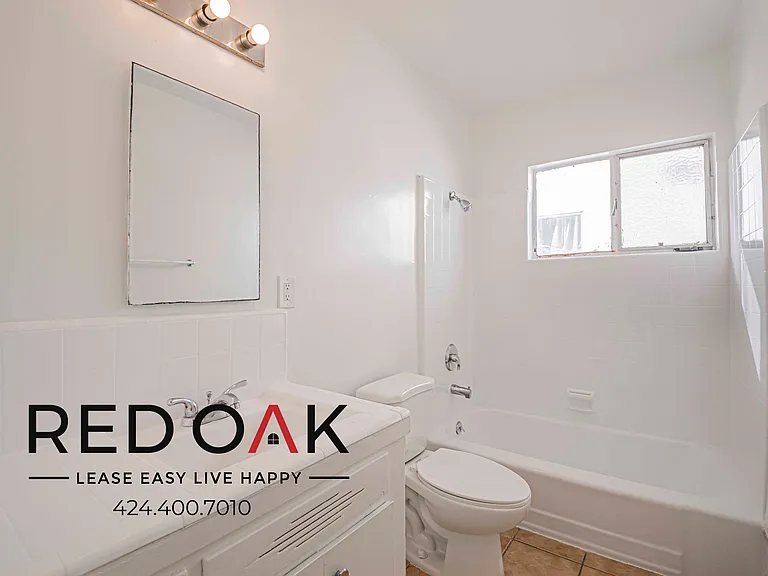 439 S Catalina St #14 — Photo 8