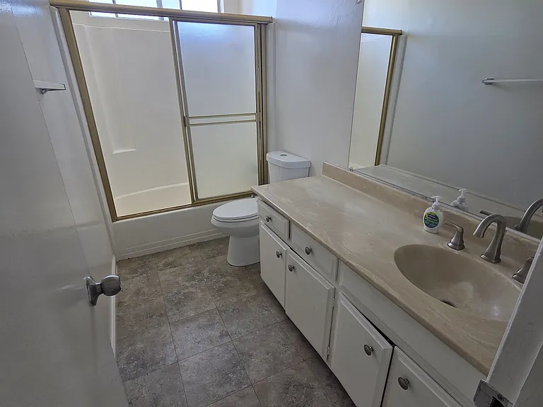 2210 Nelson Ave #D — Photo 8