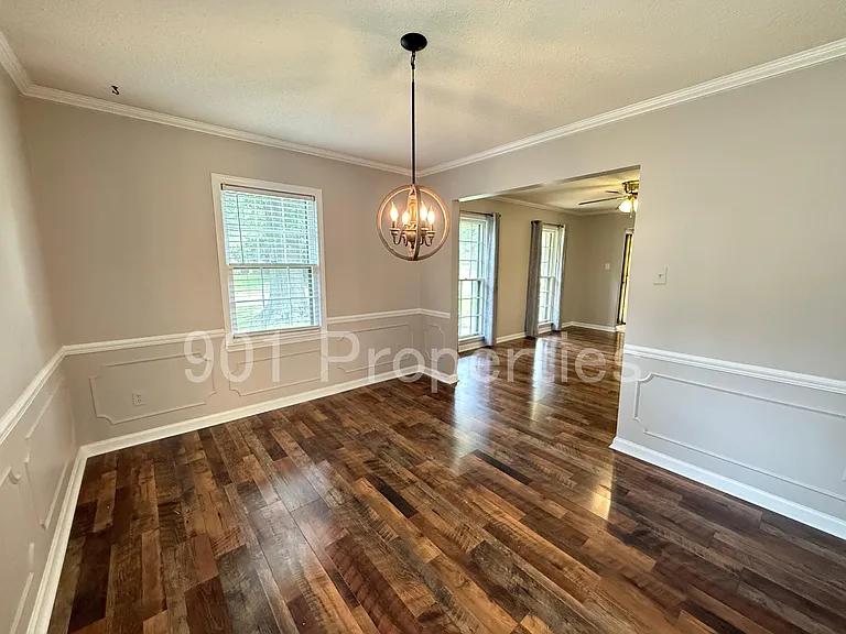 6080 Barrentine Dr — Photo 4