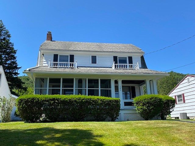 1st image of 141 Iris Dr