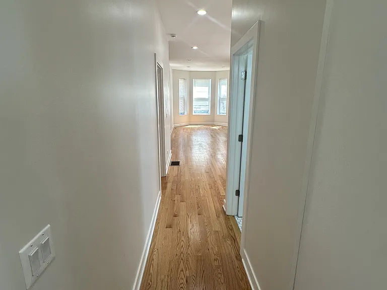 6350 S Champlain Ave #1 — Photo 6
