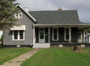 308 N Court St, Morganfield, KY 42437