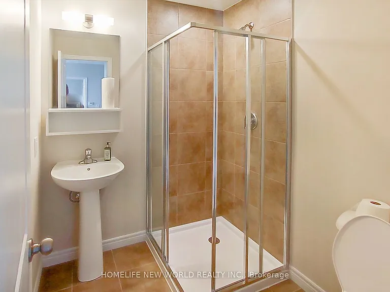 2750 King St E #301 — Photo 22