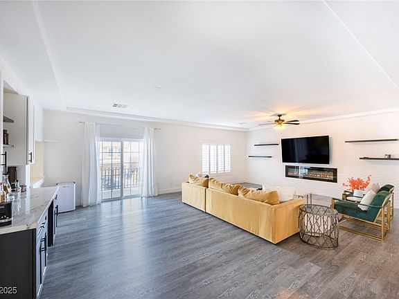 3rd image of 10658 Salmon Leap St