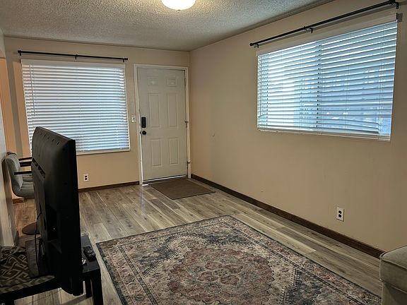 5th image of 2375 S Main St #1