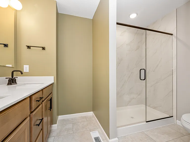 848 Woodlawn Ave — Photo 9