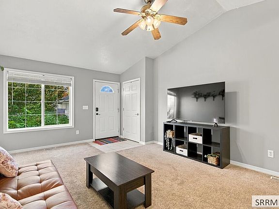 5th image of 860 S 5th W #9