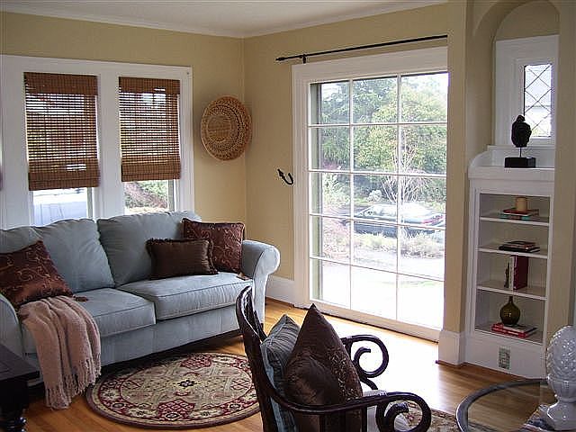 2nd image of 3405 NE 40th Ave