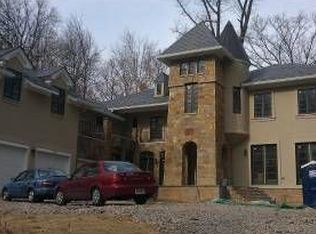 6010 Chesterbrook Rd, Mc Lean, VA 22101