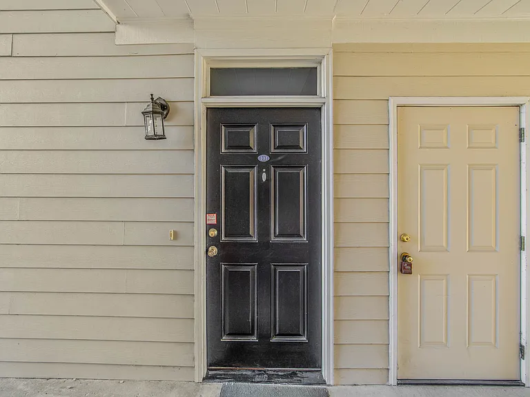 3930-101 Bardstown Ct — Photo 26