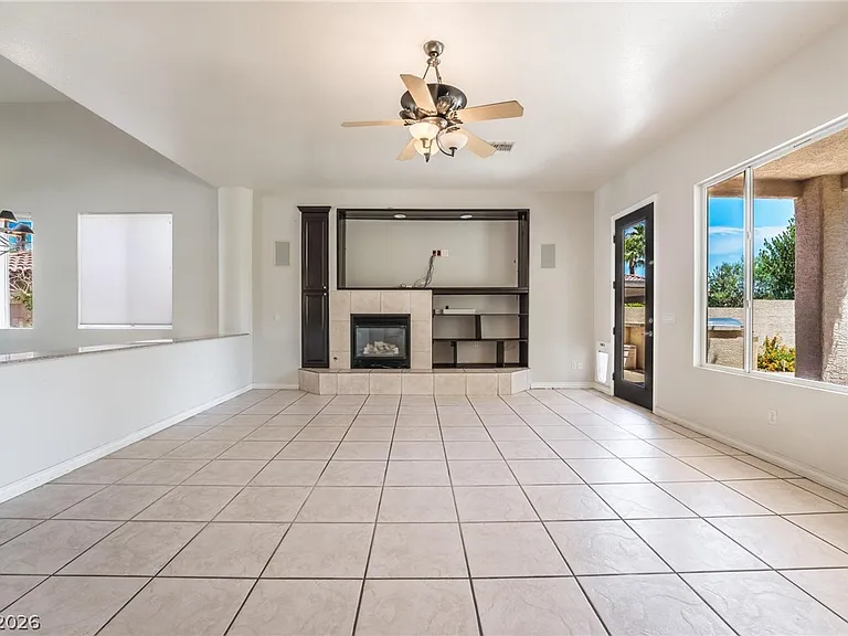 9675 Irvine Bay Ct — Photo 7