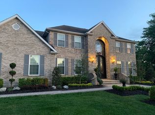 21 Scott Dr, Monroe Township, NJ 08831