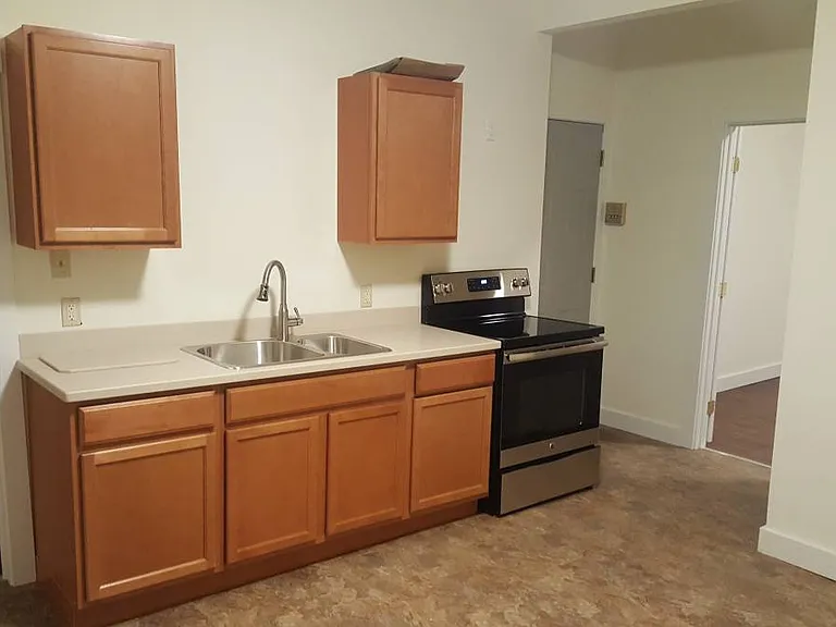 178 Main St #1 — Photo 1