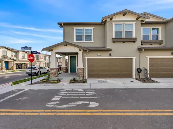 122 W Riverside Pl, Mountain House, CA 95391