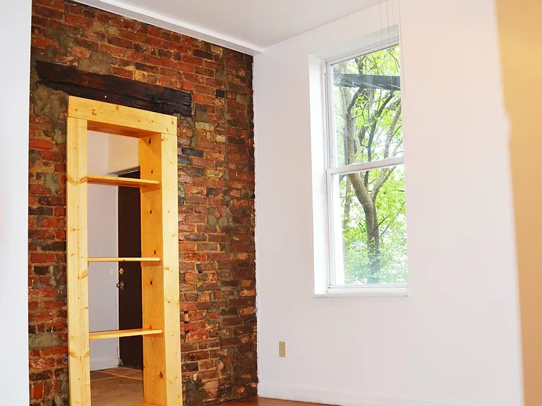 221 Renner St #1 — Photo 8