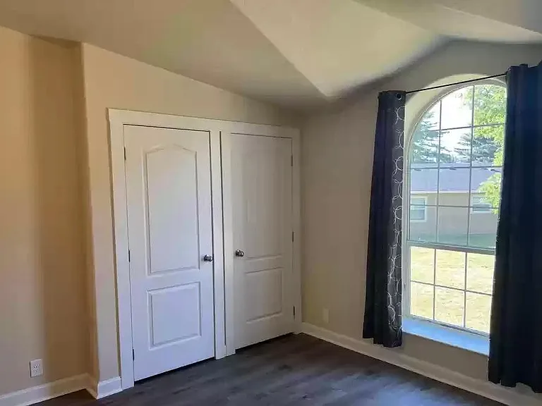 5910 Alfy Way — Photo 7