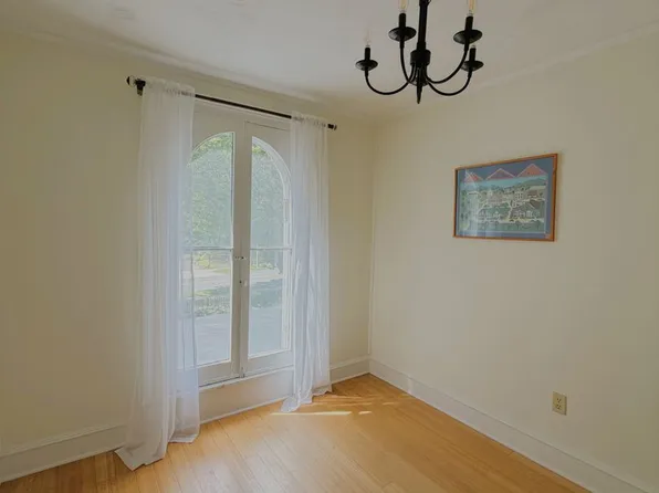 97 E. Housatonic Street, 97 E Housatonic St #2, Pittsfield, MA 01201