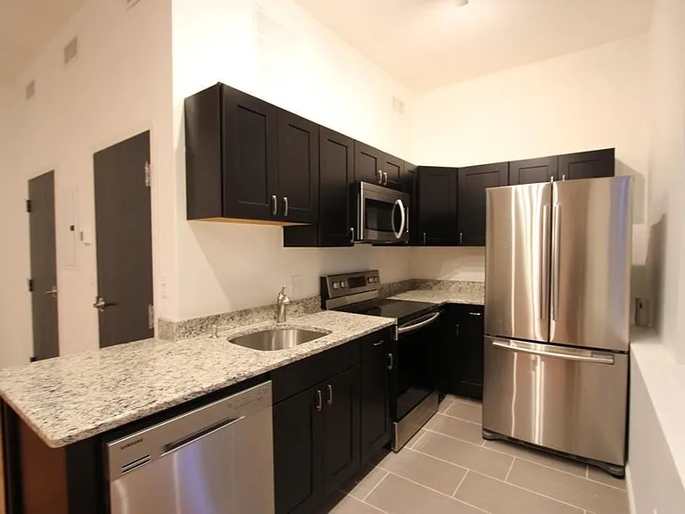 48 Winter St #2-3 — Photo 1